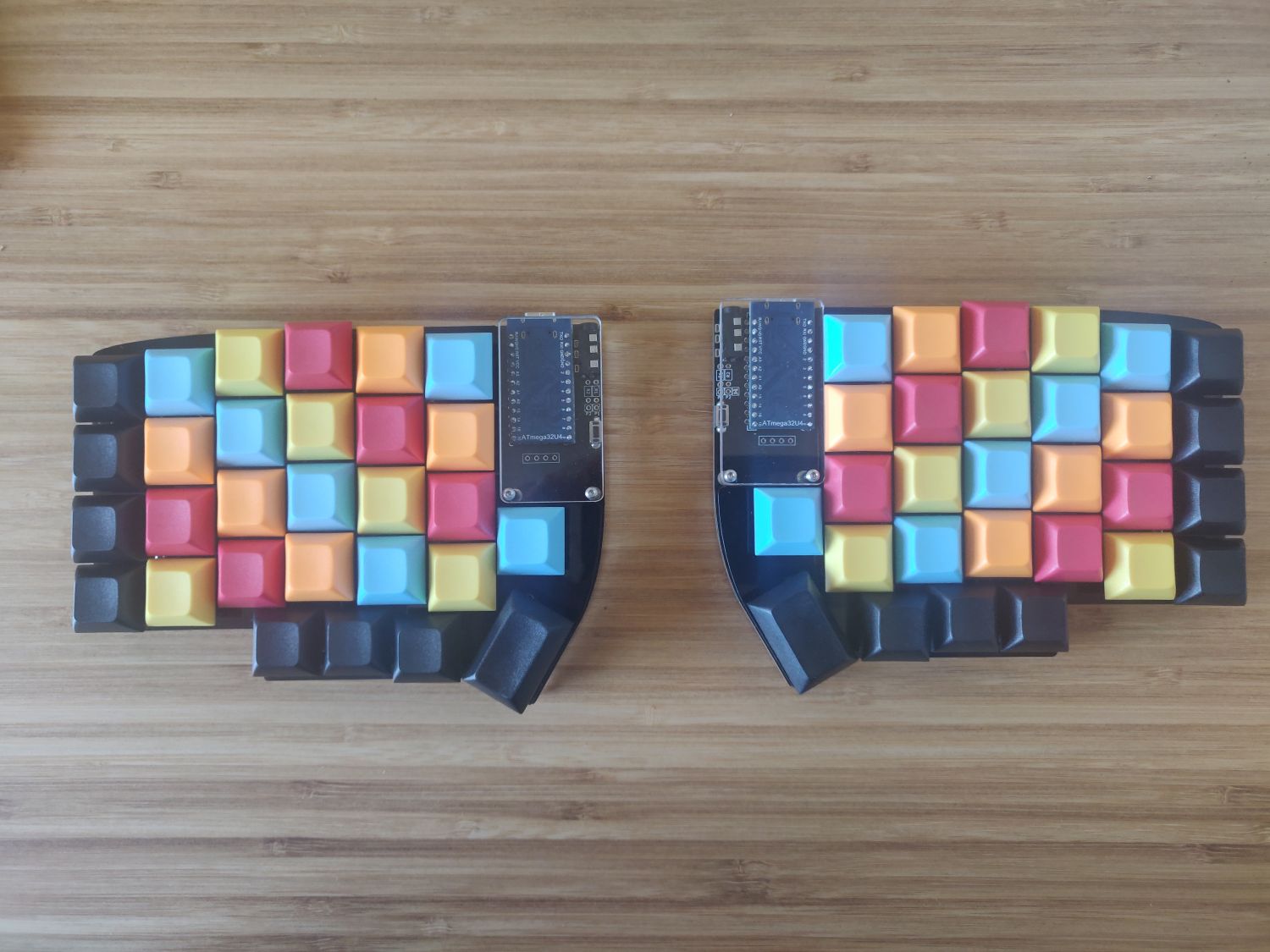 Lily58 colored keycaps
